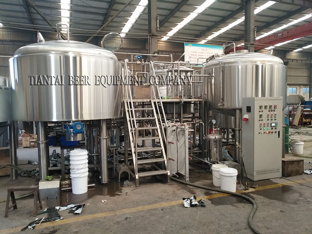 <b>France 3000L beer brewery system</b>